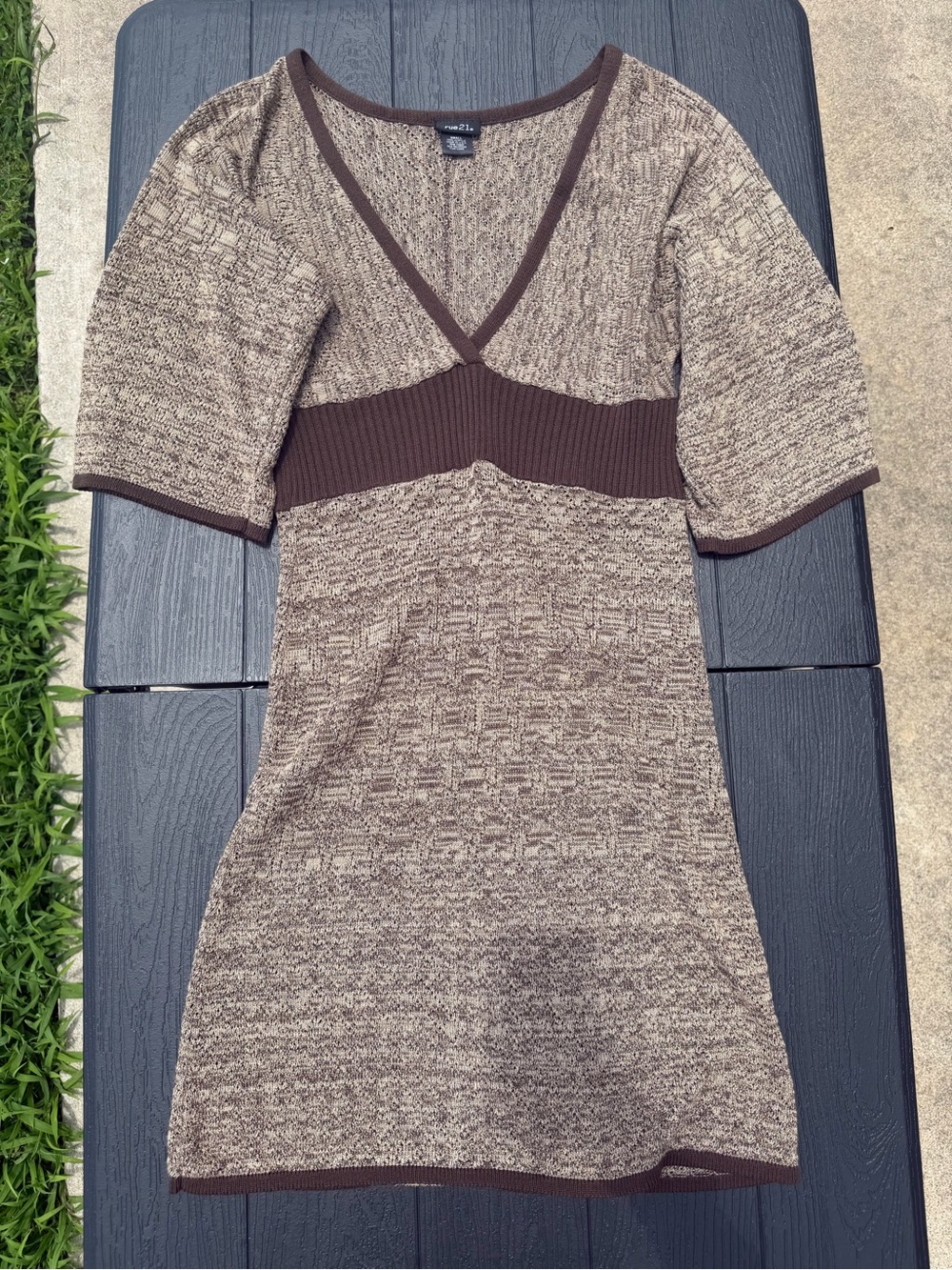 Y2K Vintage Rue 21 Brown Knit Sweater V-Neck Short Sleeve Dress